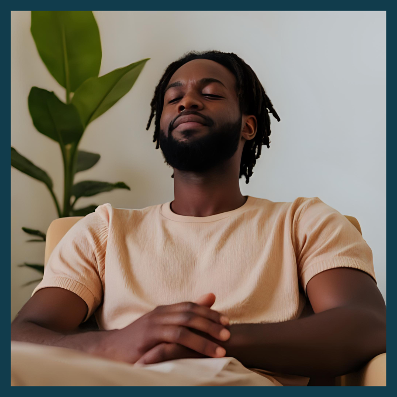 Homme en séance de sophro-relaxation à Nancy avec Céline Gonzales